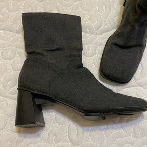 Wool square-toe boots - 6M